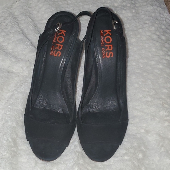 Kors Michael kors S. 8.5 Peep Toe Cut Out Wedge - Picture 2 of 8